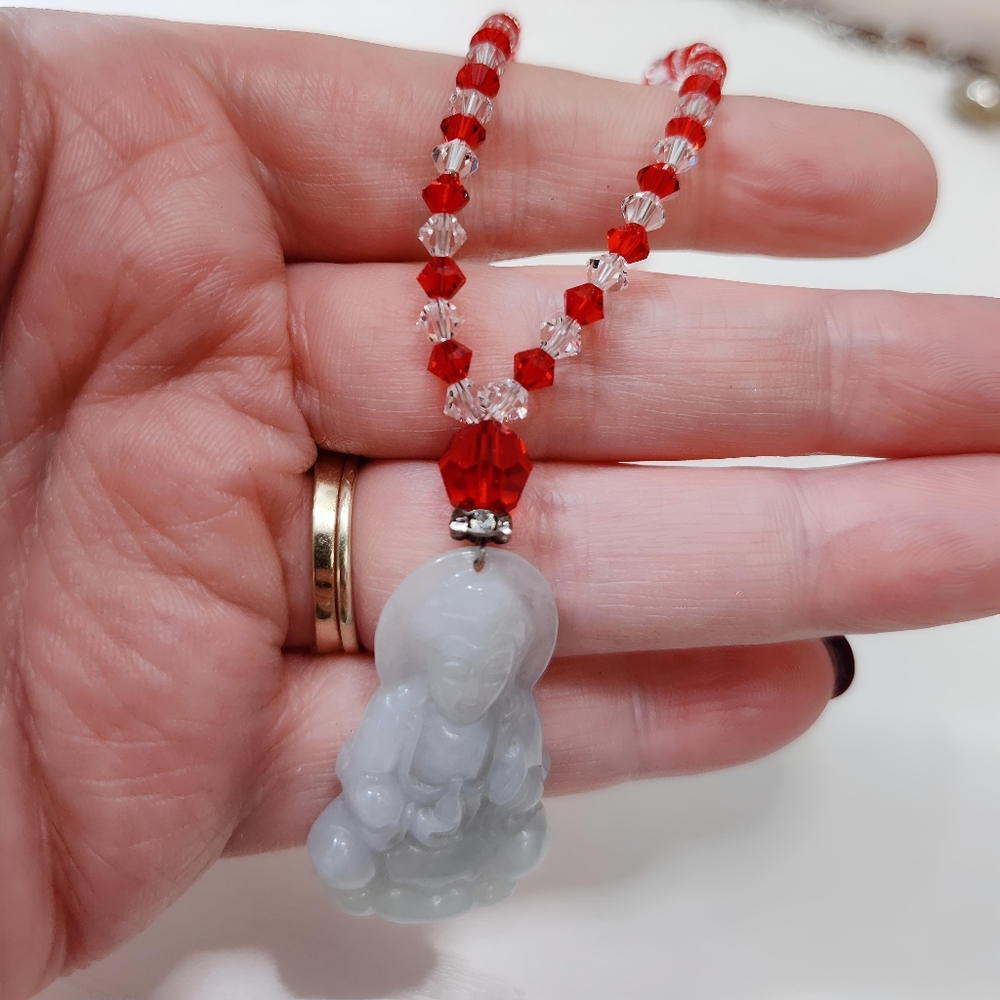 Vintage Carved Green Jadeite Gaunyin Pendant Necklace Red Clear Crystal Beads - Picture 6 of 14